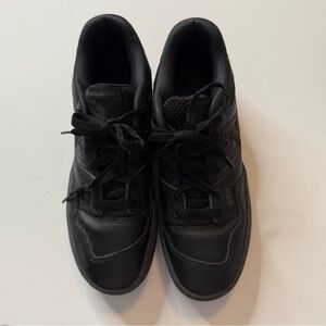 New Balance Black Sneakers
